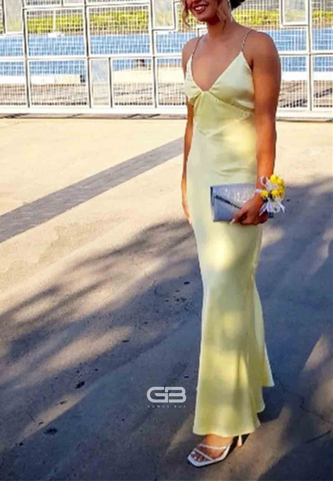 Simple V-neck Yellow Sheath Long Prom Dress with Diamond Straps 