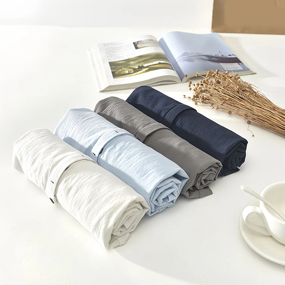 weiße Sommerliches Herren-T-Shirt aus Leinen im lässigen Strandstil