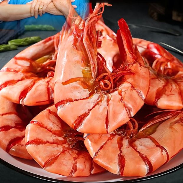 Extra-large dried grilled shrimp, ready to eat.