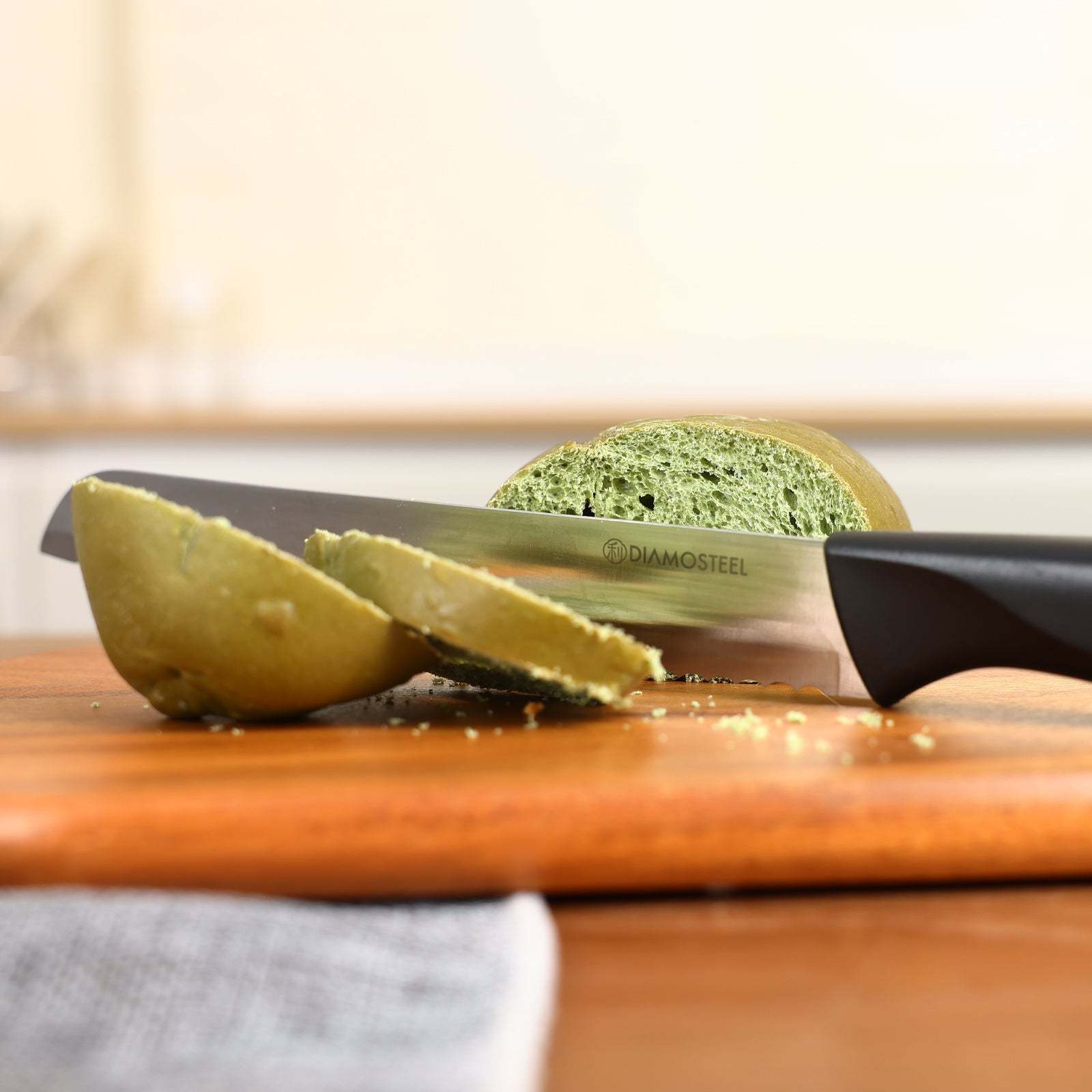 Diamosteel Kitchen Knife Set, 6PCS Knives Set for Kitchen with Knife Magnetic Strip, High Carbon Stainless Steel Chef Knife Set with Magnetic Knife Holder for Wall - Black