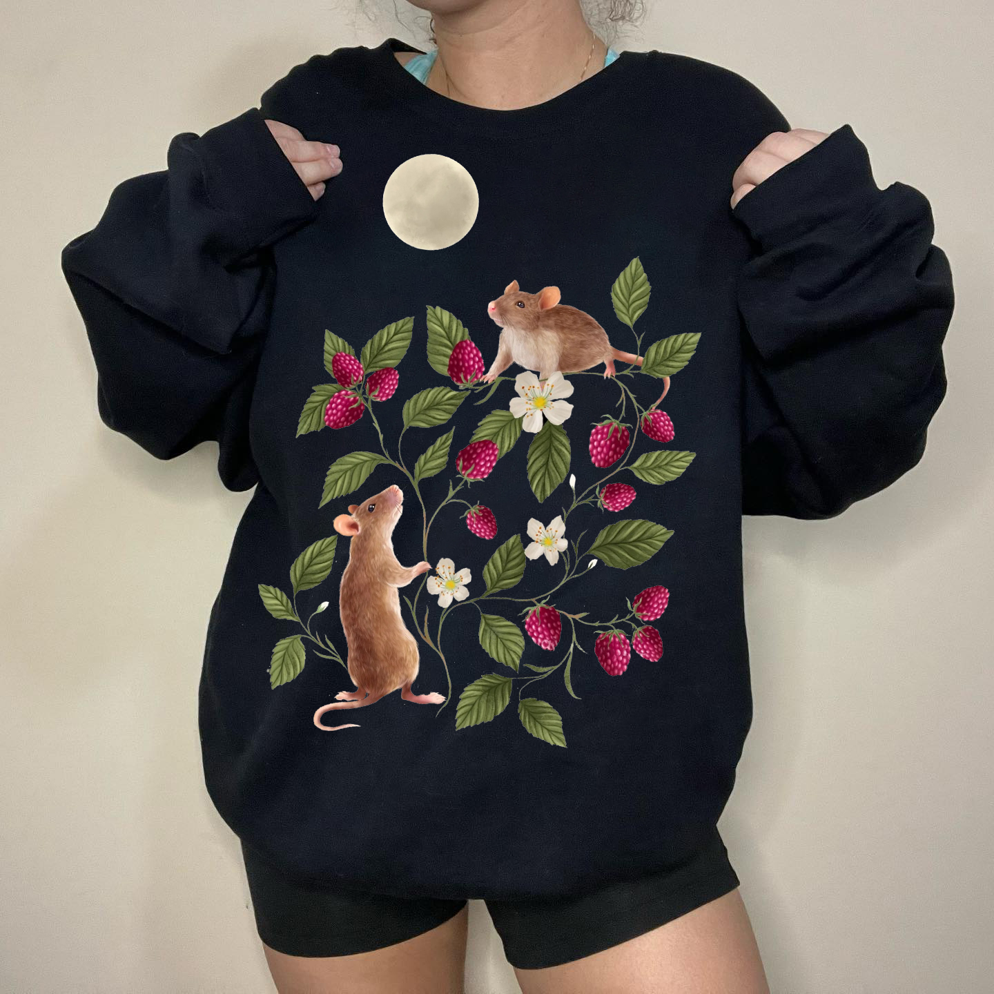 Raspberry Mouse Graphic Casual Pullover