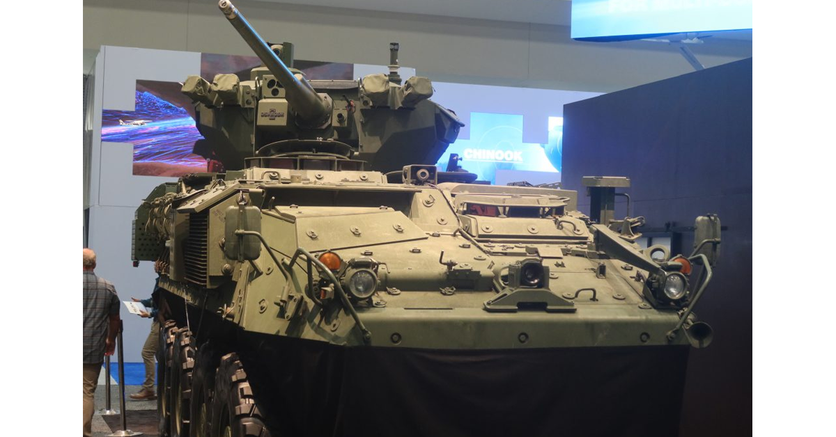 {"default":"Class 1 eye-safe laser rangefinder"}
