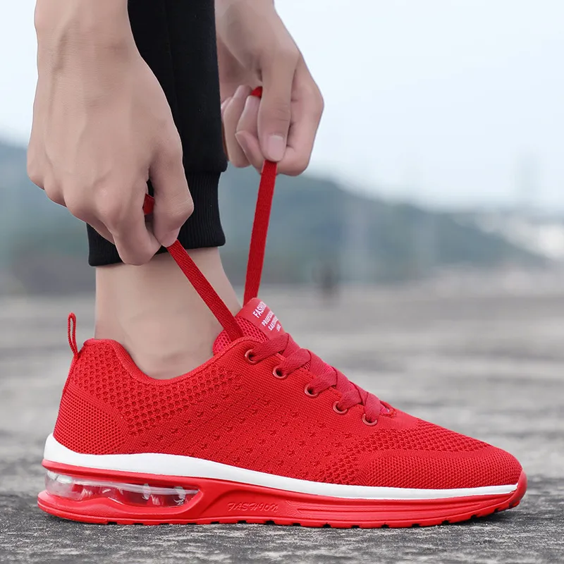 MEN'S EXTENDED WIDTH FOOT AND HEEL COMFORTABLE BREATHABLE SNEAKERS