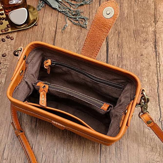 Freja™ | Timeless Shoulder Bag with Character