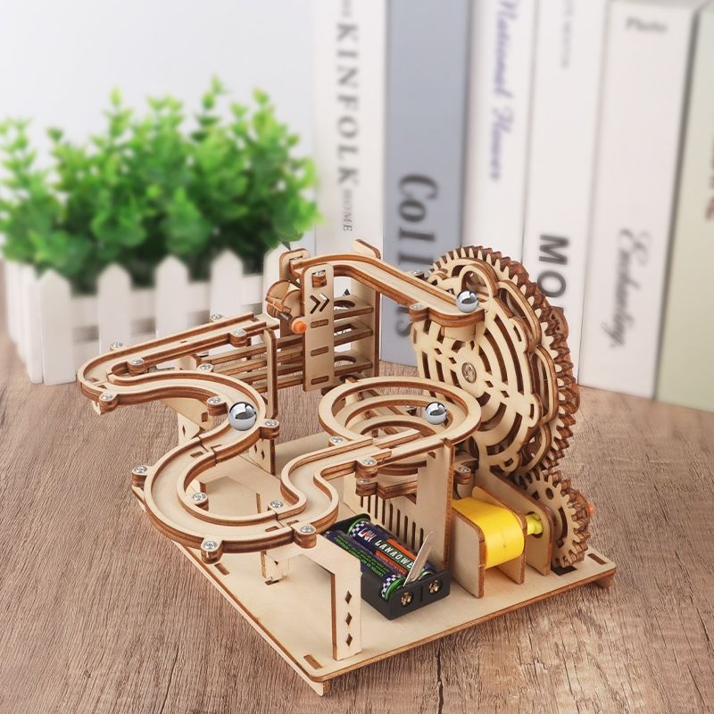 DIY Track Ball - 3D Wooden Puzzle Kit by makenfun