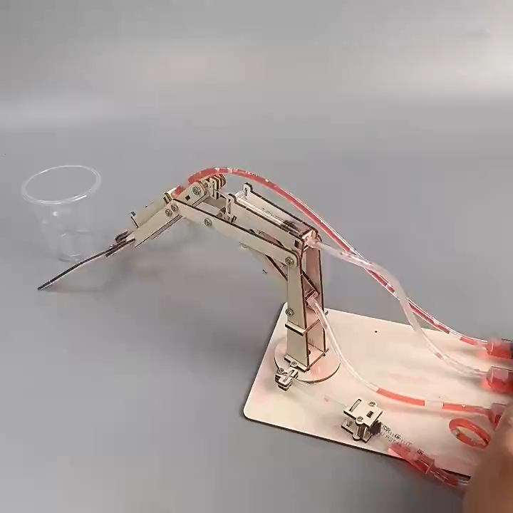 Hydraulic Mechanical Arm DIY