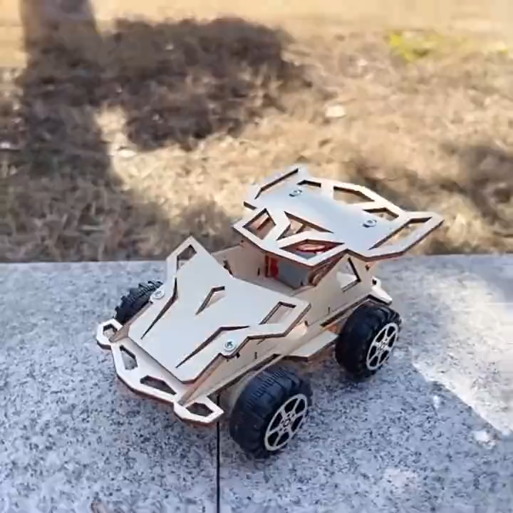 DIY Four-Wheel Drive Mini Racing Car