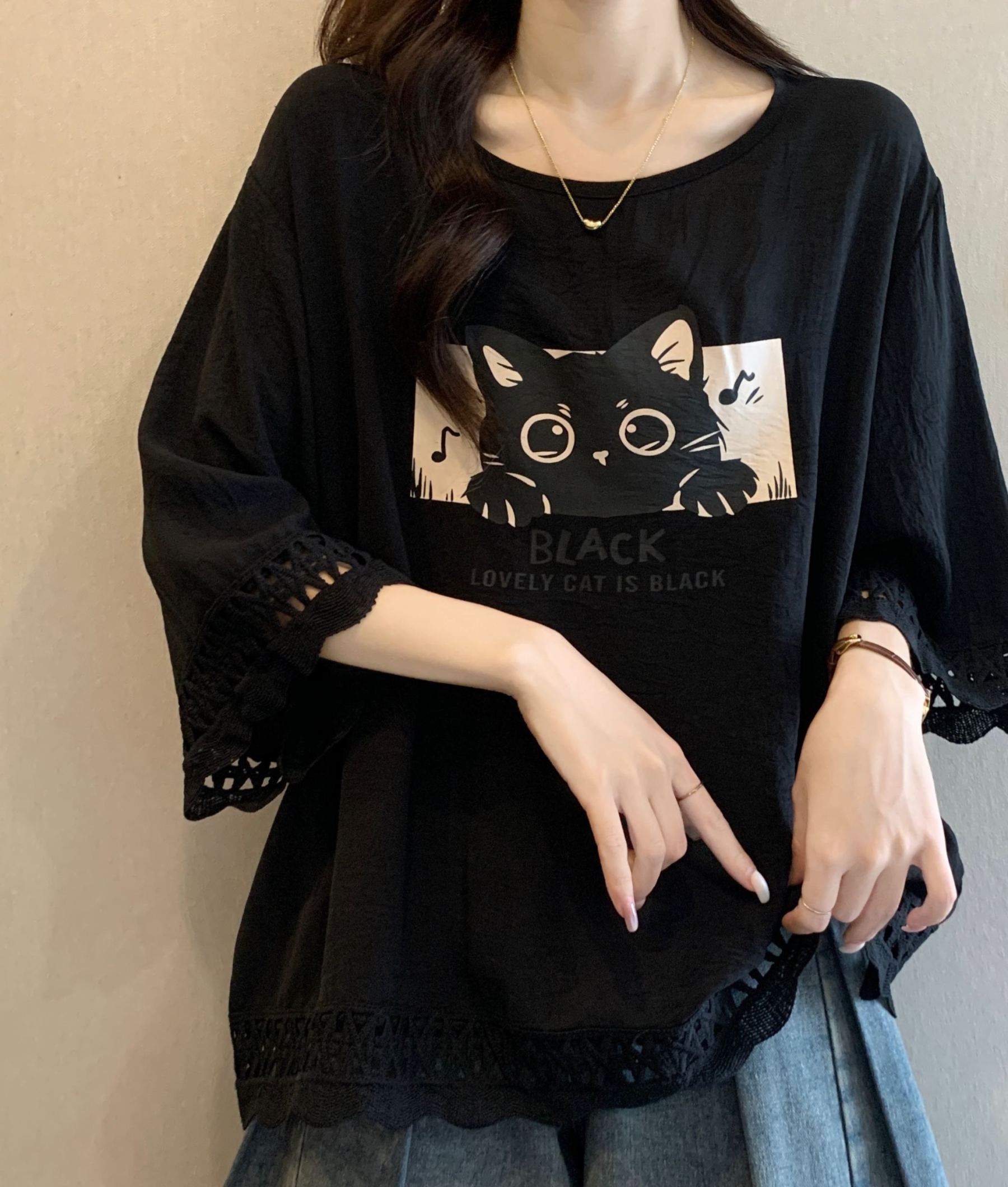 Women's American printed hollow shoulder short-sleeved T-shirt for fat women, loose and slim, belly-covering chic tops