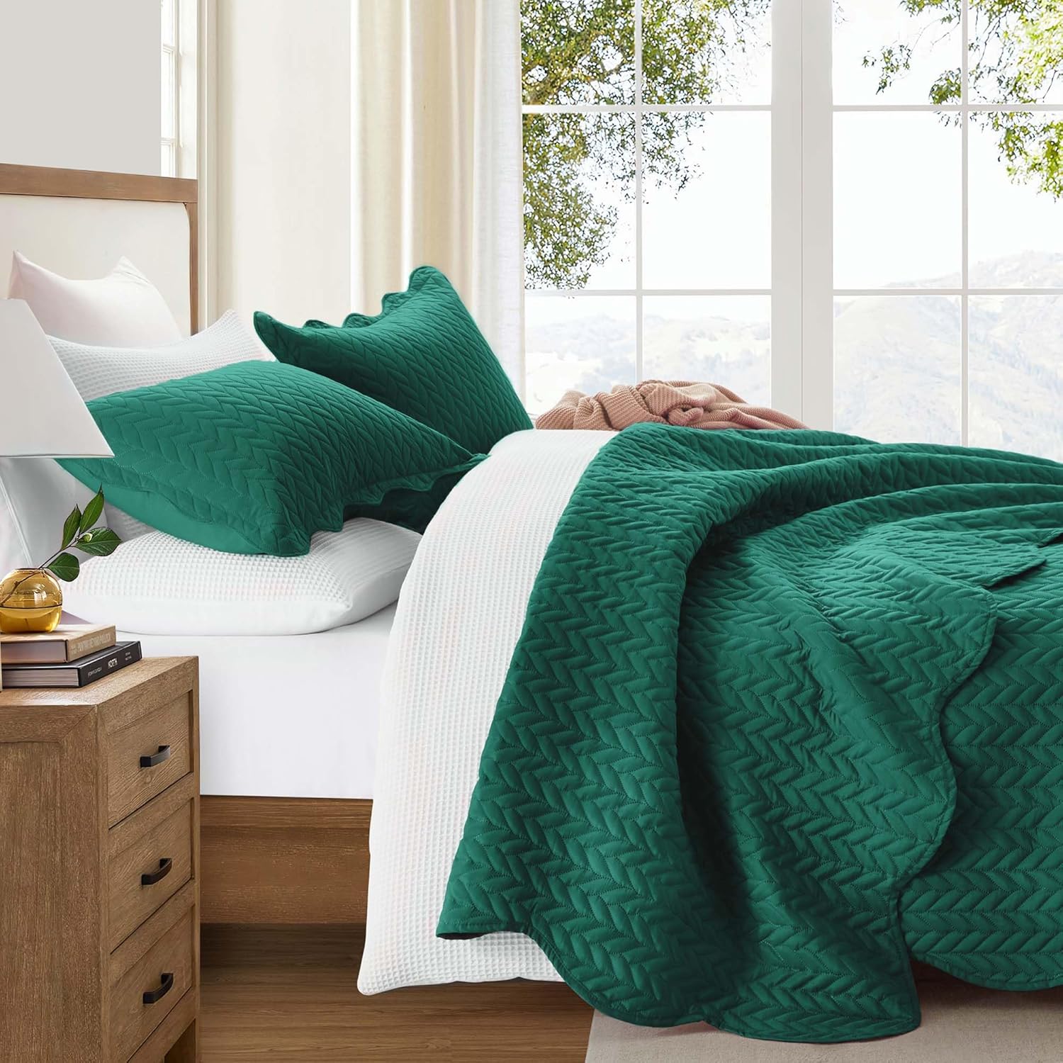 IR Imperial Rooms Twin Quilt Bedding Set Size (68” x 86”) + 1 Pillow Shams (20” x 26” + 2”) - 2 Pcs All Season Lightweight Reversible Microfiber Coverlet Floral Embossed Quilt Bedspread (Burgundy)