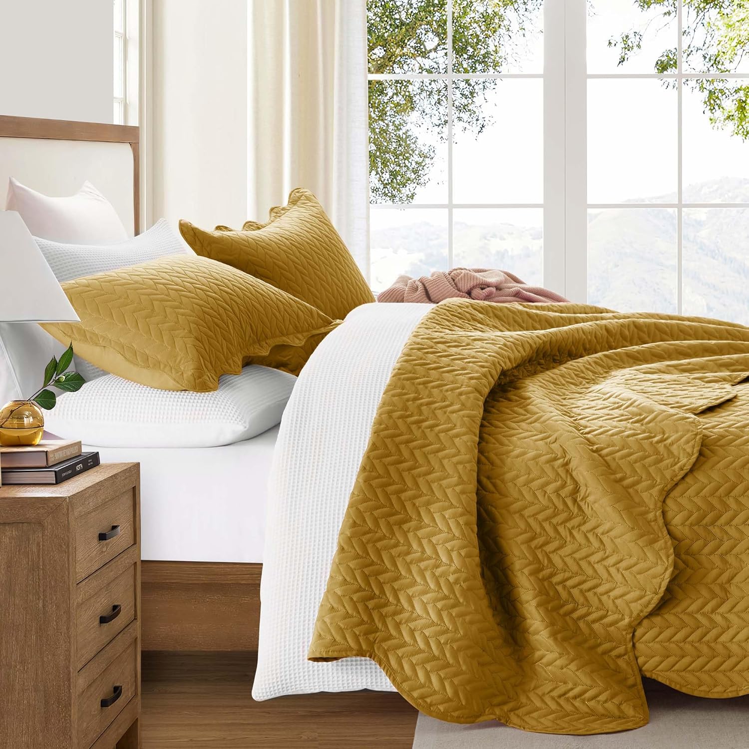 IR Imperial Rooms Twin Quilt Bedding Set Size (68” x 86”) + 1 Pillow Shams (20” x 26” + 2”) - 2 Pcs All Season Lightweight Reversible Microfiber Coverlet Floral Embossed Quilt Bedspread (Burgundy)