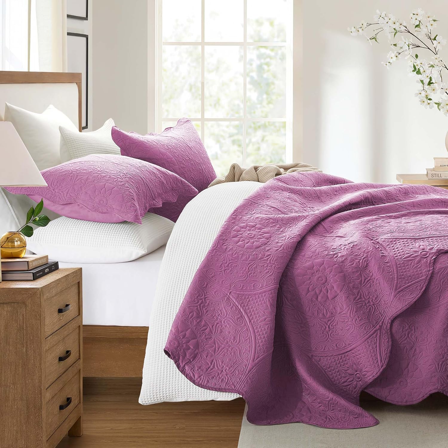 IR Imperial Rooms Twin Quilt Bedding Set Size (68” x 86”) + 1 Pillow Shams (20” x 26” + 2”) - 2 Pcs All Season Lightweight Reversible Microfiber Coverlet Floral Embossed Quilt Bedspread (Burgundy)