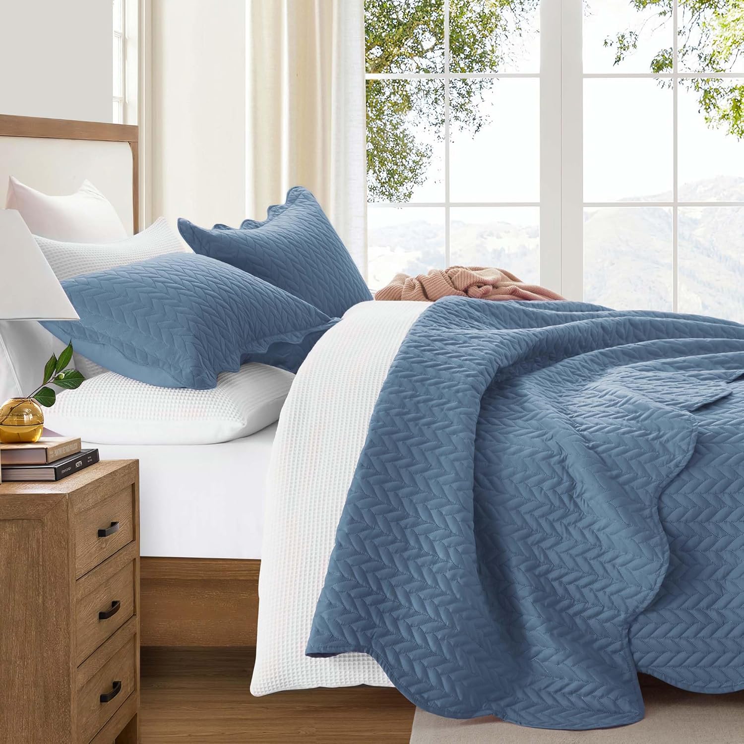 IR Imperial Rooms Twin Quilt Bedding Set Size (68” x 86”) + 1 Pillow Shams (20” x 26” + 2”) - 2 Pcs All Season Lightweight Reversible Microfiber Coverlet Floral Embossed Quilt Bedspread (Burgundy)