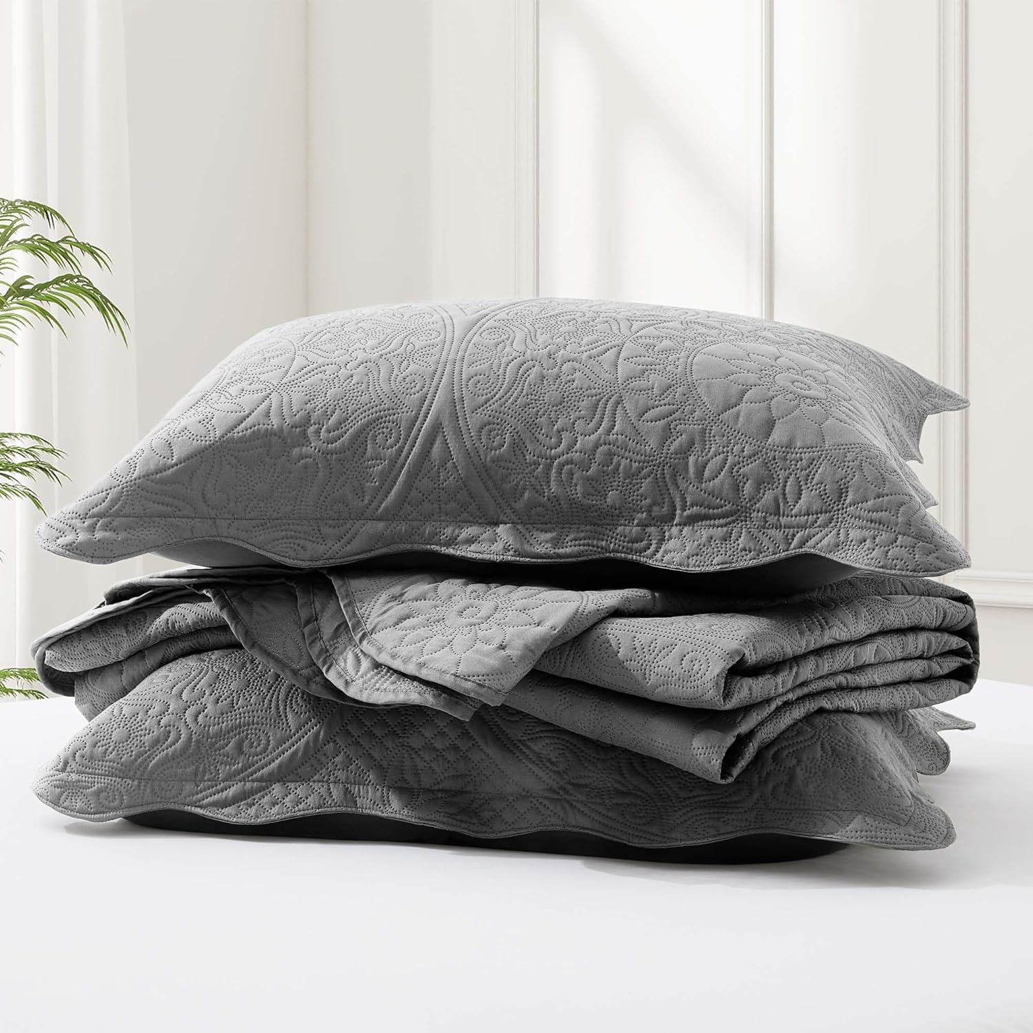IR Imperial Rooms Twin Quilt Bedding Set Size (68” x 86”) + 1 Pillow Shams (20” x 26” + 2”) - 2 Pcs All Season Lightweight Reversible Microfiber Coverlet Floral Embossed Quilt Bedspread (Burgundy)