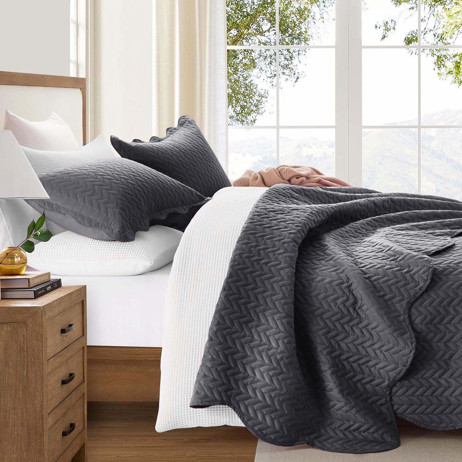 IR Imperial Rooms Twin Quilt Bedding Set Size (68” x 86”) + 1 Pillow Shams (20” x 26” + 2”) - 2 Pcs All Season Lightweight Reversible Microfiber Coverlet Floral Embossed Quilt Bedspread (Burgundy)