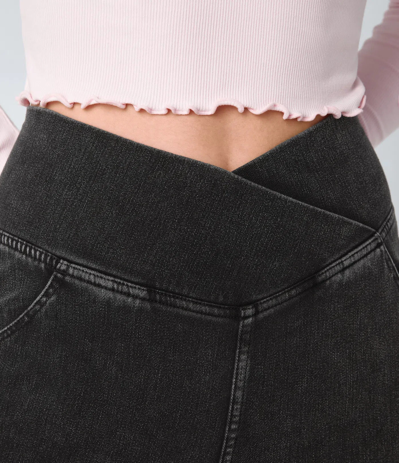 🔥8-PACK ONLY $25.98🔥Stretchy Denim High Waisted Crossover Flare Pants