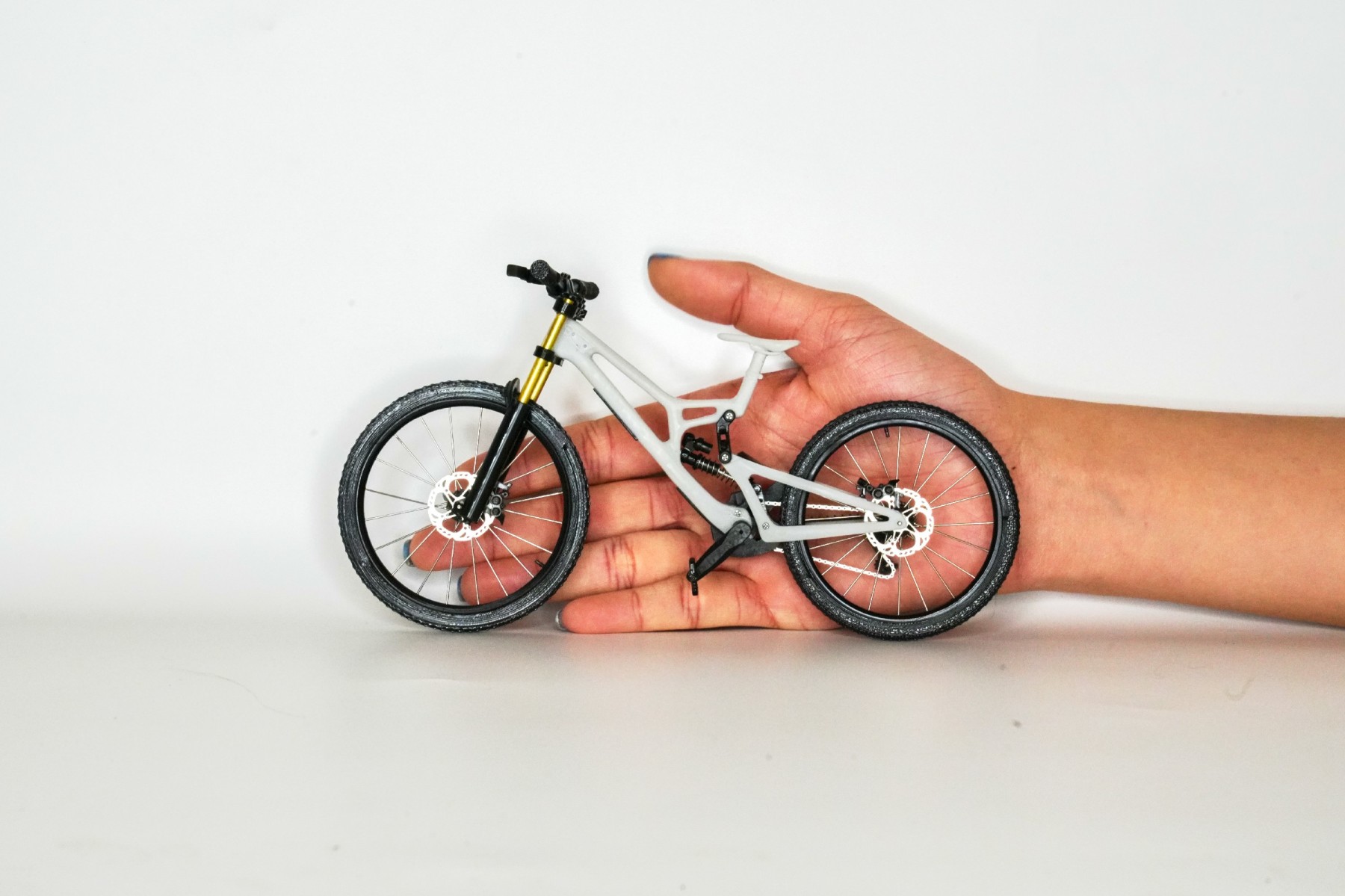 Handmade mountain bike model (unpainted version)