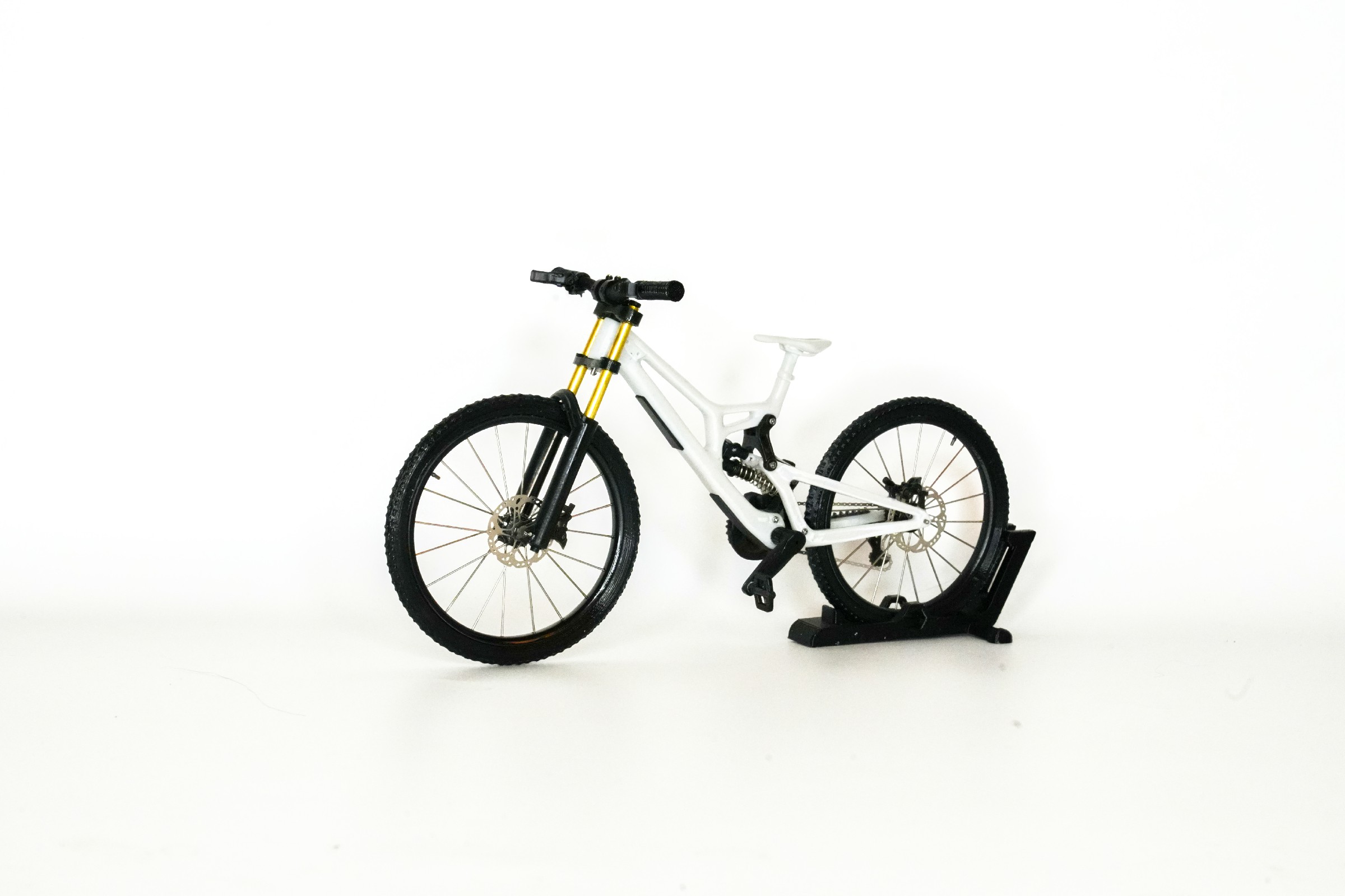 Handmade mountain bike model (unpainted version)