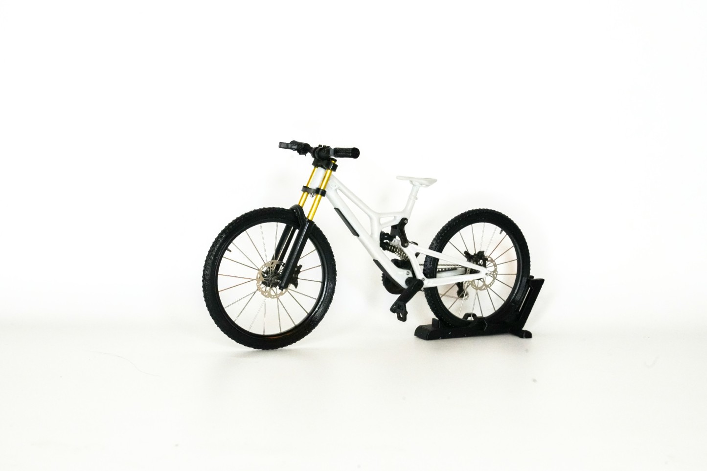 Handmade mountain bike model (unpainted version)