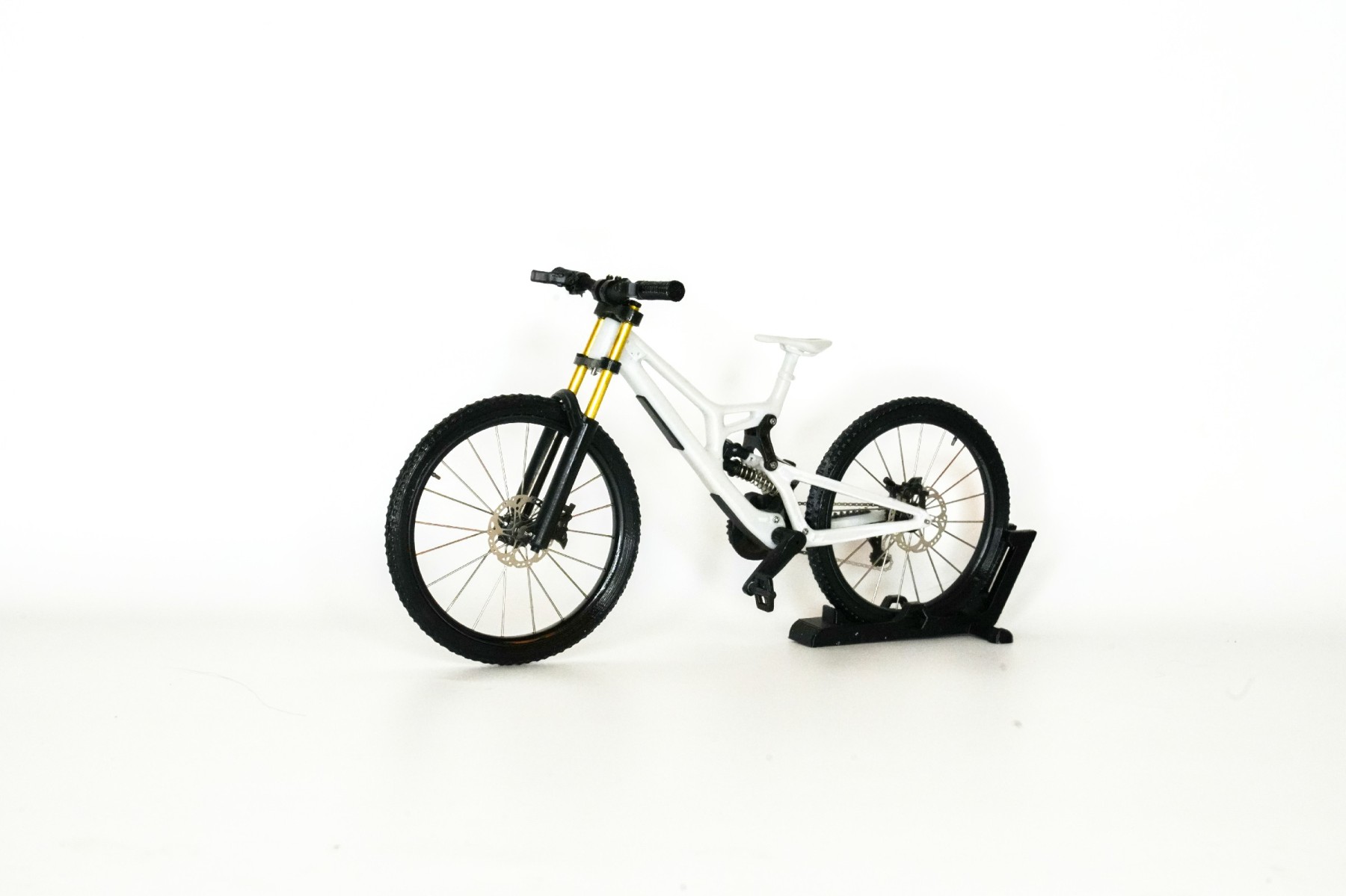 Handmade mountain bike model (unpainted version)