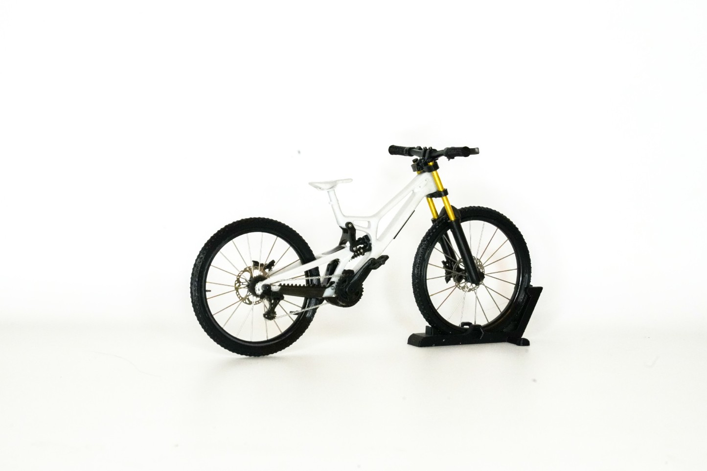 Handmade mountain bike model (unpainted version)