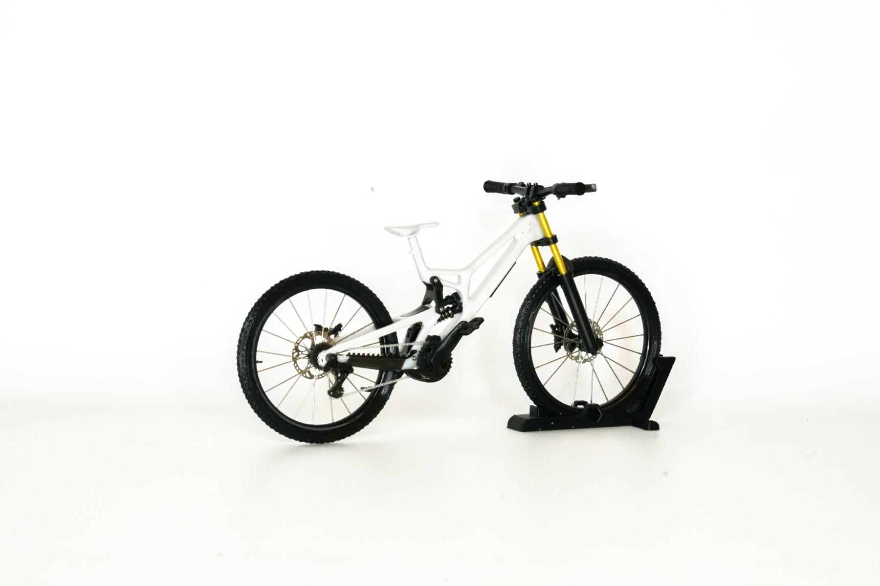 Handmade mountain bike model (unpainted version)