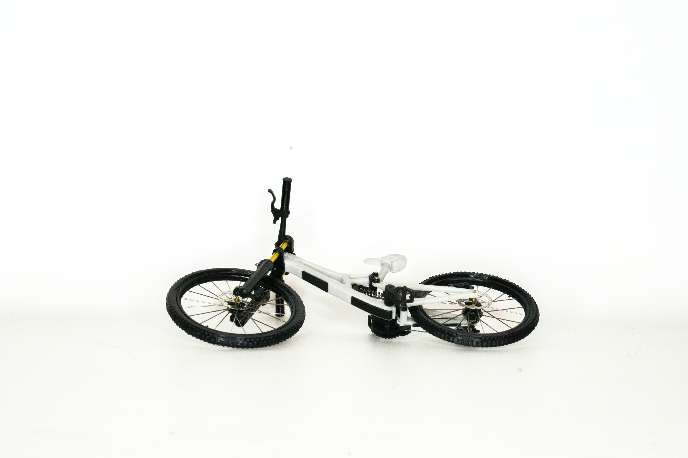 Handmade mountain bike model (unpainted version)
