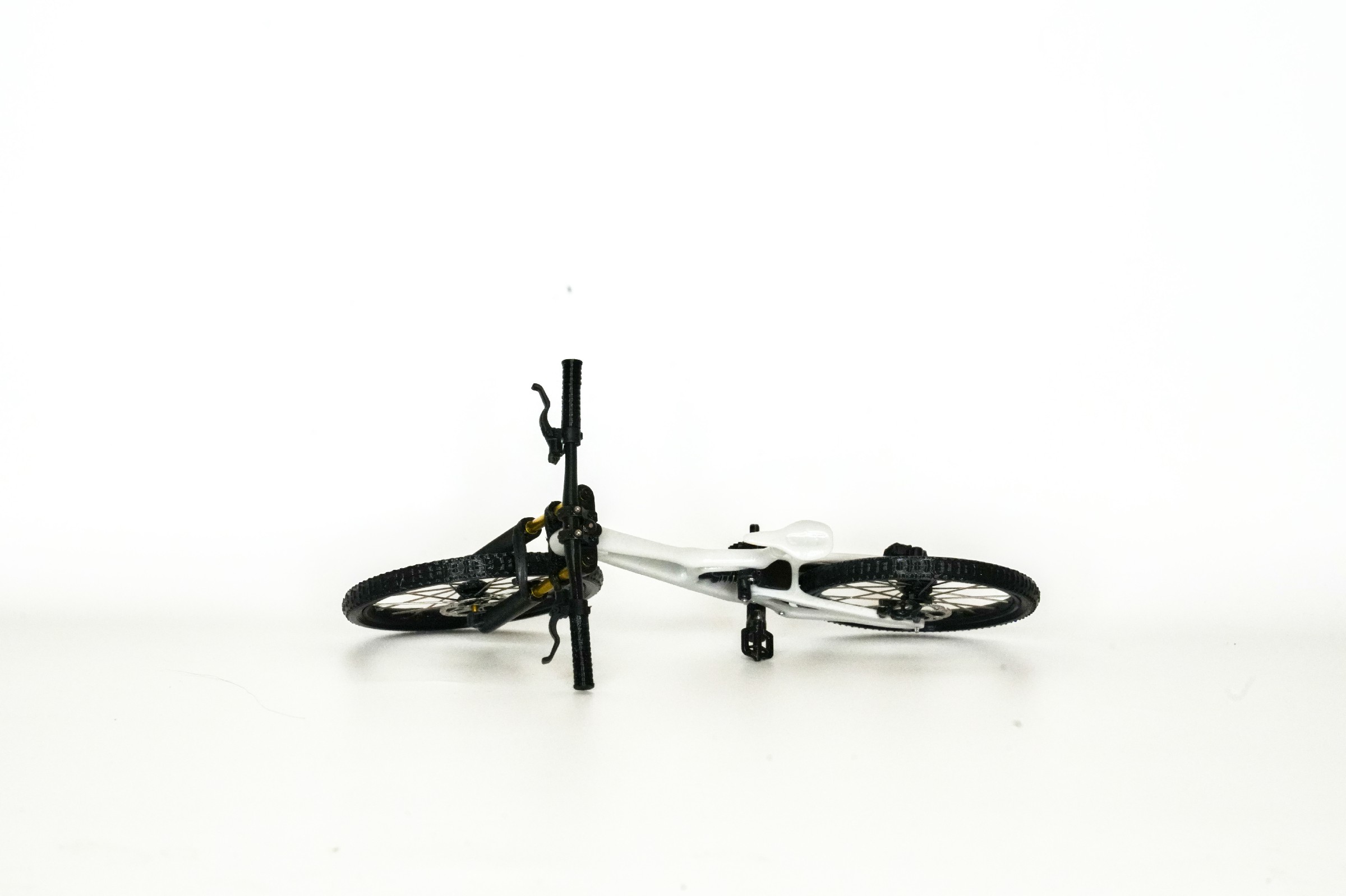 Handmade mountain bike model (unpainted version)