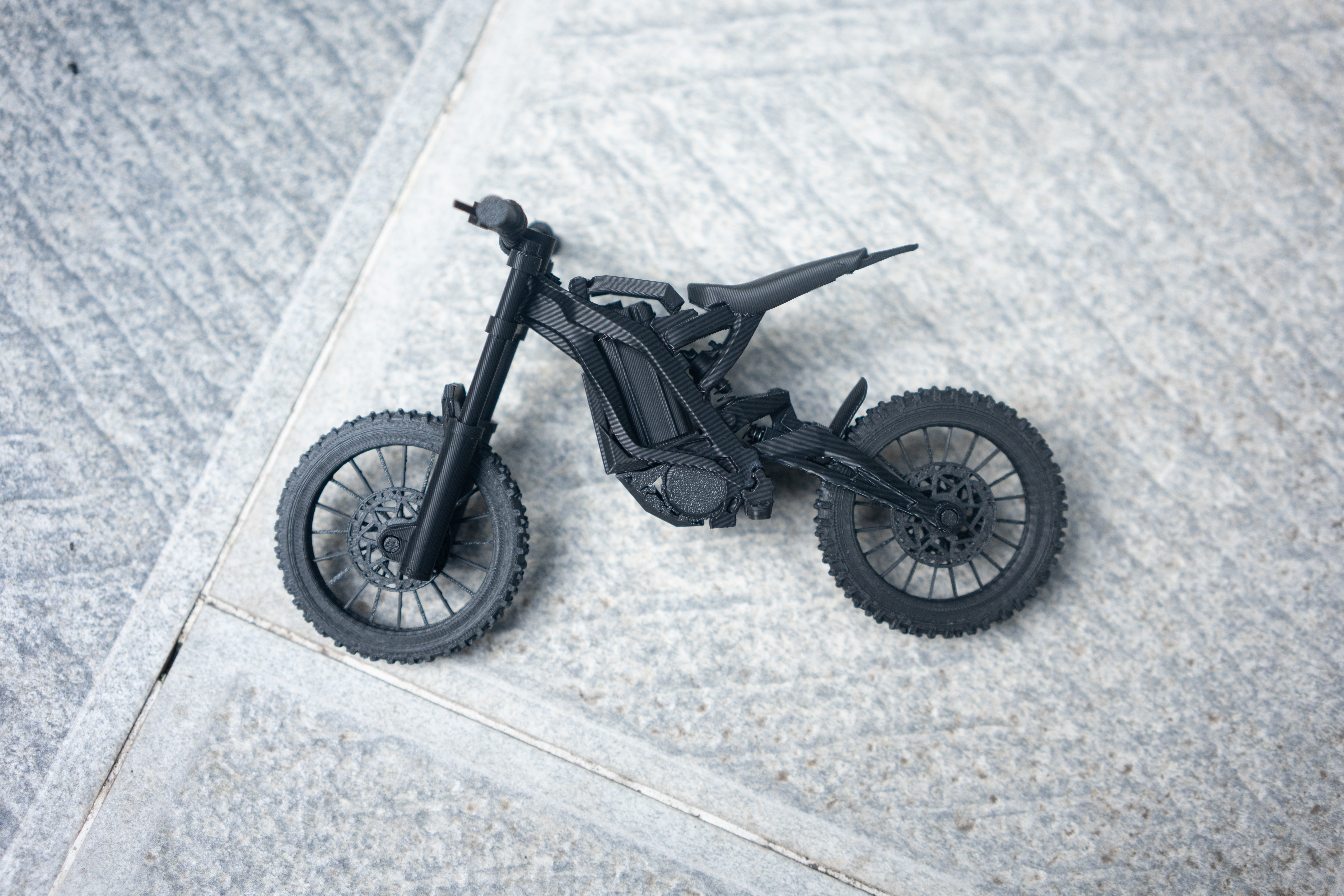 Mini Surron Bike Model(including stand ；Build Time is 2–5 business days)