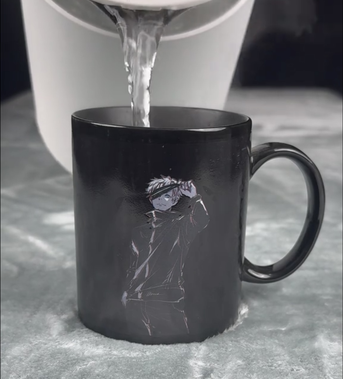 Anime-style Thermo Sensing Color Changing Mug 3-Softonia
