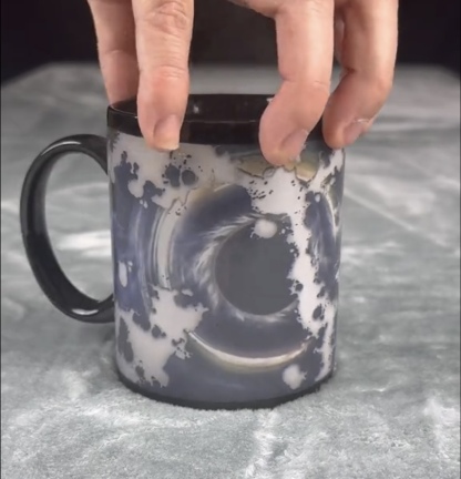 Anime-style Thermo Sensing Color Changing Mug 3-Softonia