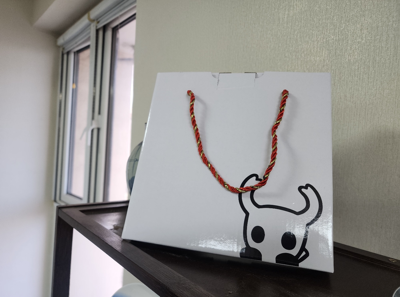  Hand‑Painted Hollow Knight Underglaze Bone Plate