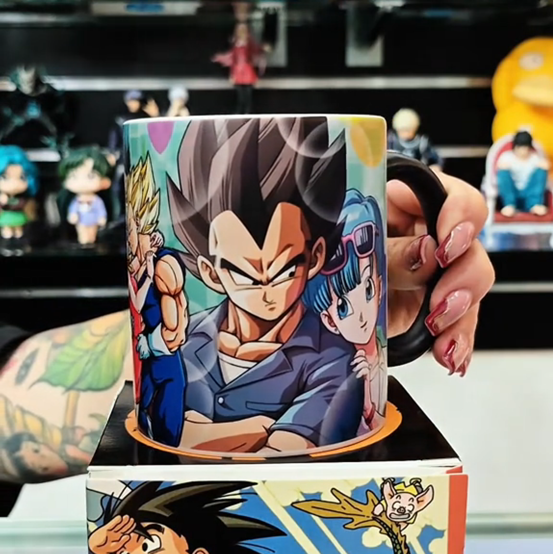 Vegeta & Bulma Color-Changing Heat Sensitive Mug