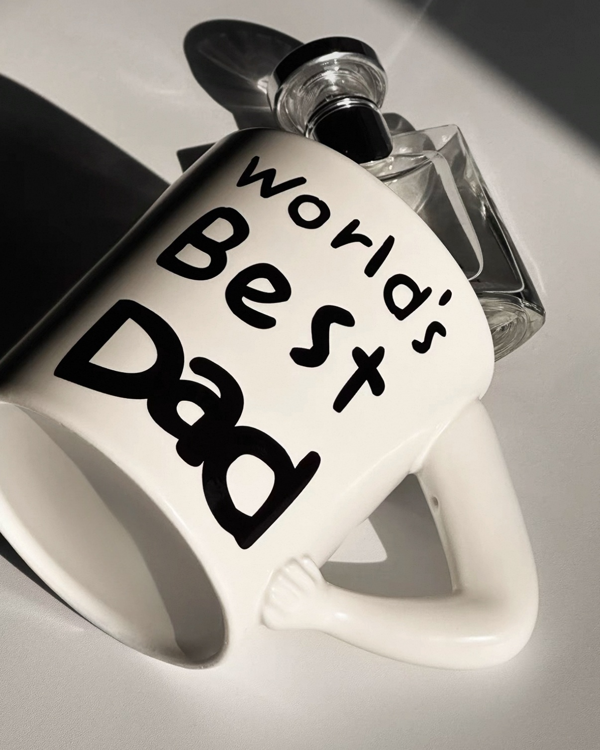 The  Heat-sensitive color-changing mug for the best MOM /DAD in the world!