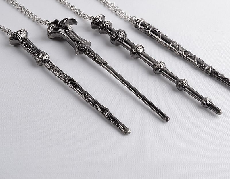 Three-dimensional wand keychain