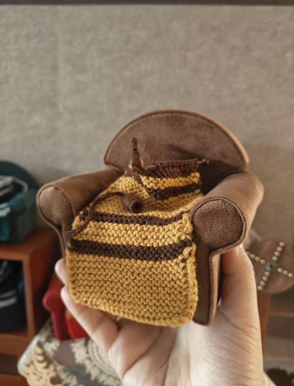 Handmade Mini Collector's Edition Magic Sofa (Fridge Magnet Ornament)