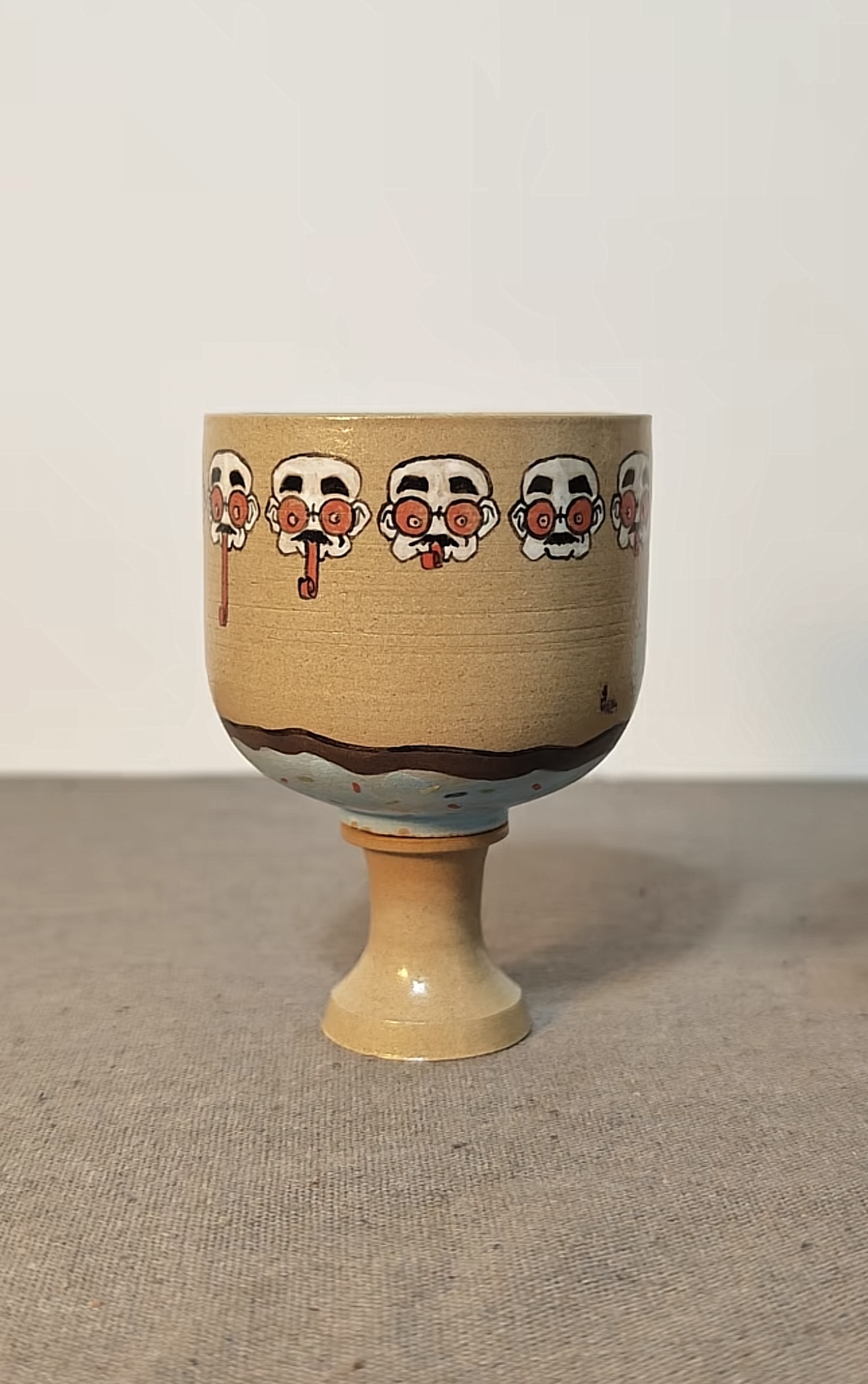 Running Dog Cartoon Pattern Rotatable Ceramic Goblet