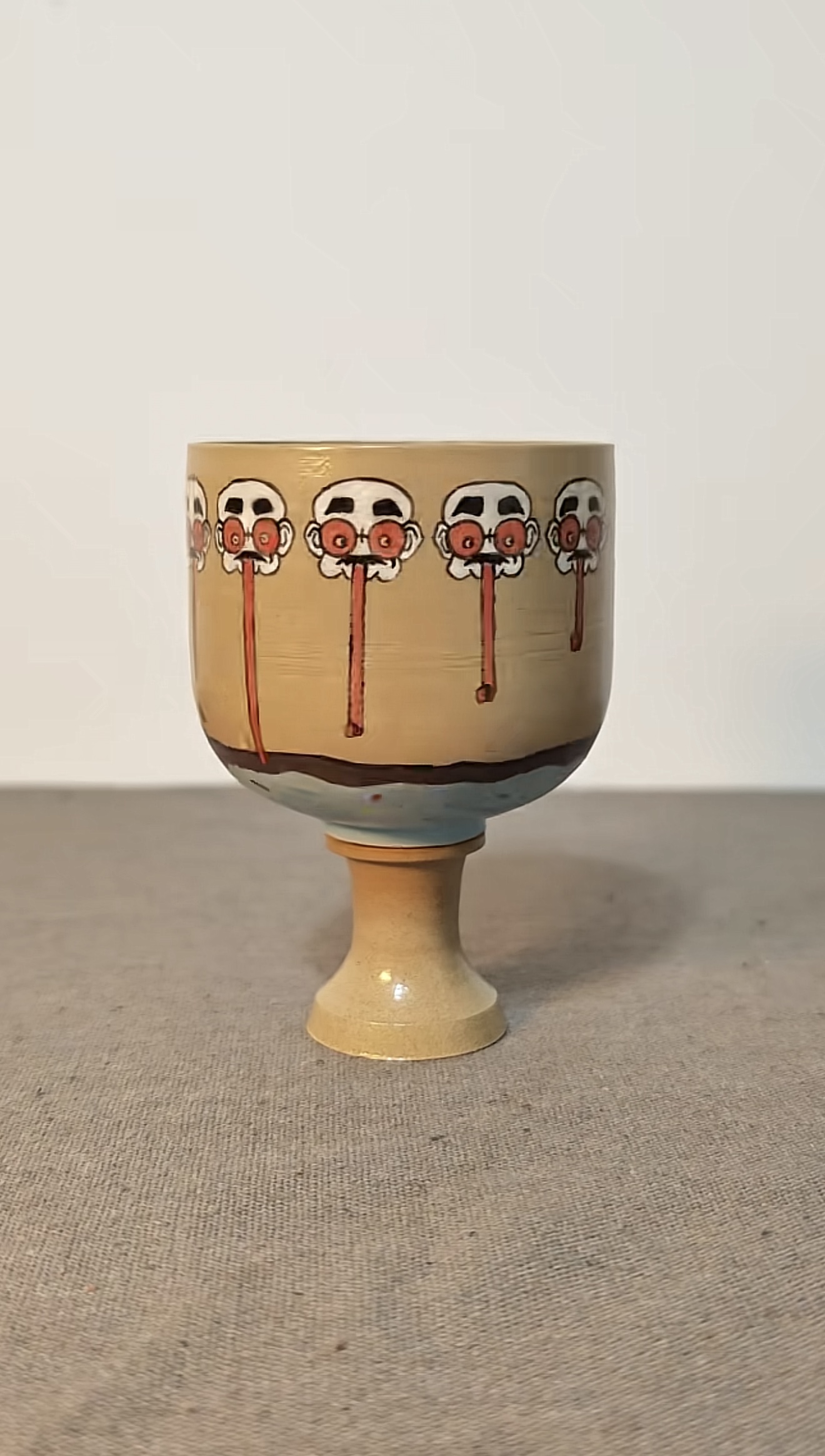Running Dog Cartoon Pattern Rotatable Ceramic Goblet