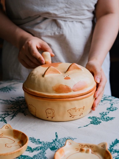 Handmade Chubby Orange Cat Ceramic Bowl with Lid