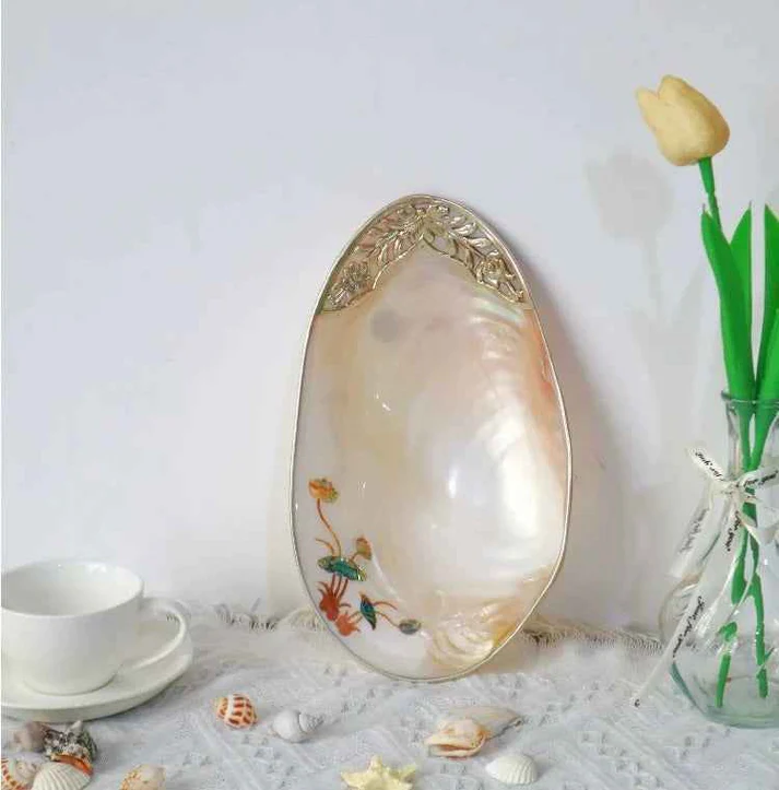 Handcrafted Conch Shell Wine Glass – Coastal Luxury Decor