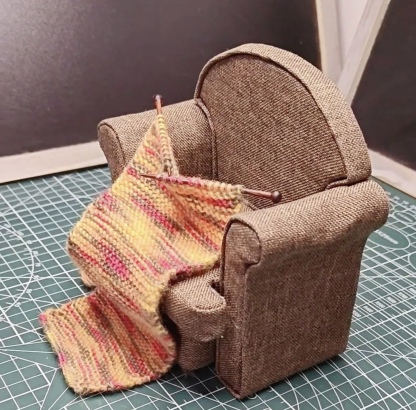 Handmade Mini Collector's Edition Magic Sofa (Fridge Magnet Ornament)