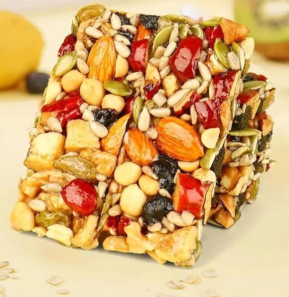 California specialty nut brittle, deliciously crispy with a rich and intense nutty aroma!