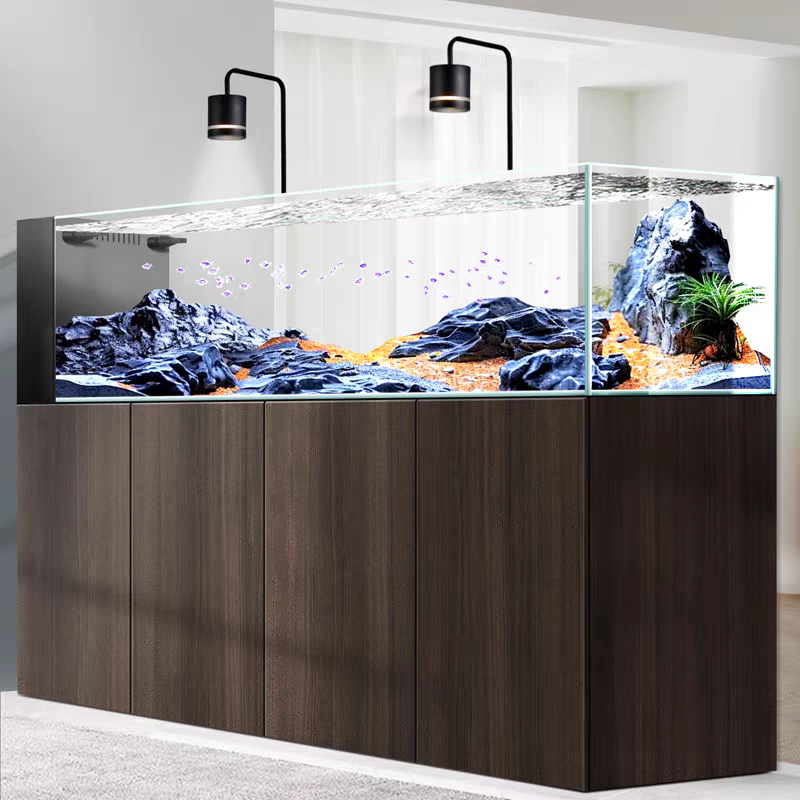 【Customized】 Ultra-clear glass stream aquarium for hotels