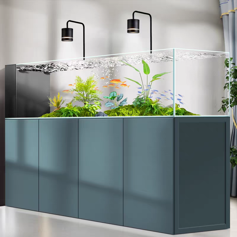 【Customized】 Ultra-clear glass stream aquarium for hotels