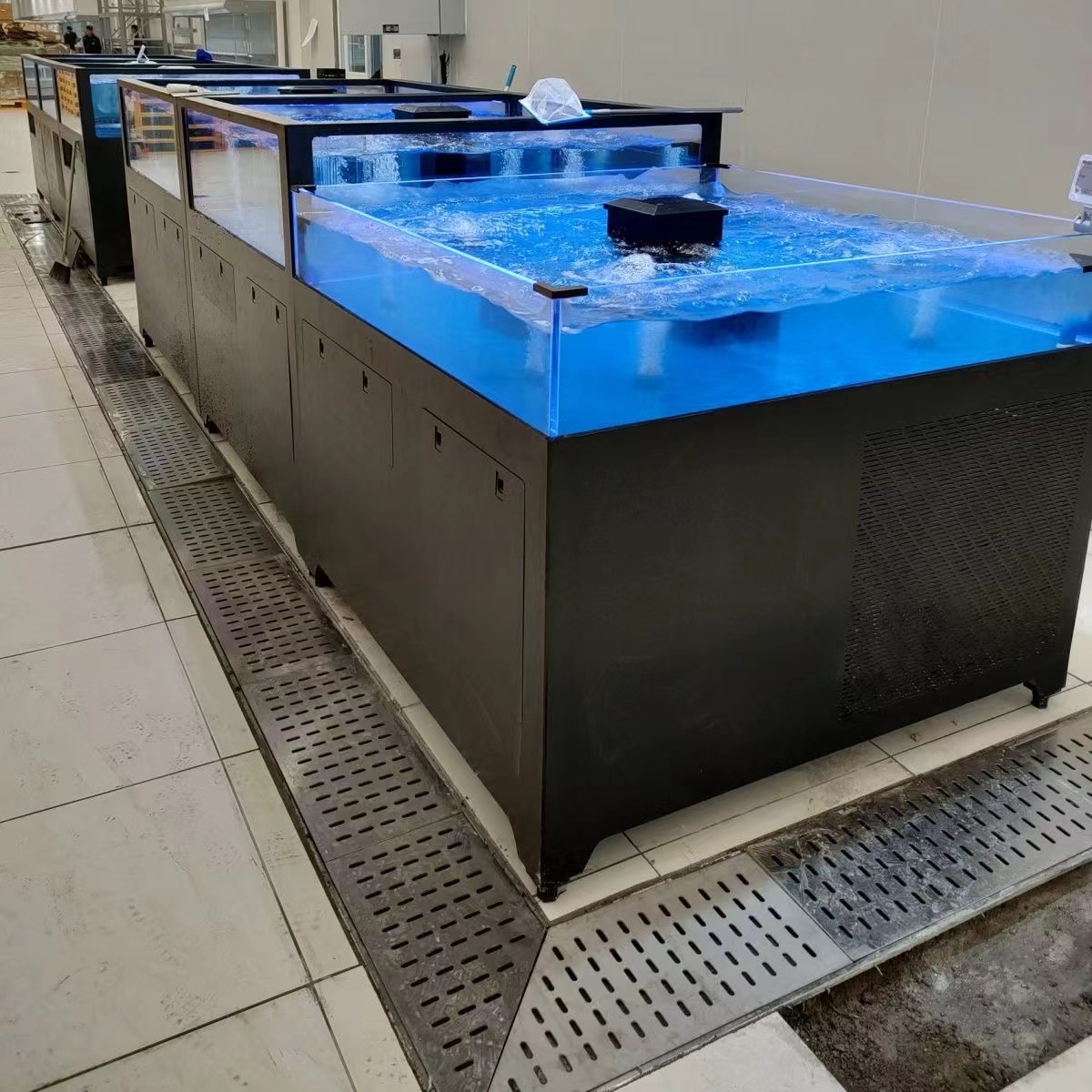 【Customized】 Supermarket commercial multi-layer seafood pool with good viewing and easy operation