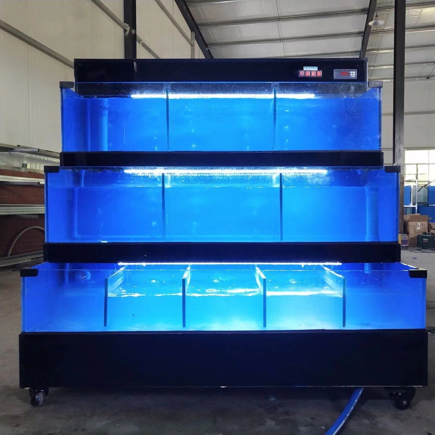 【Customized】Large commercial seafood pool  bottom filtration system  two-layer dry and wet separation