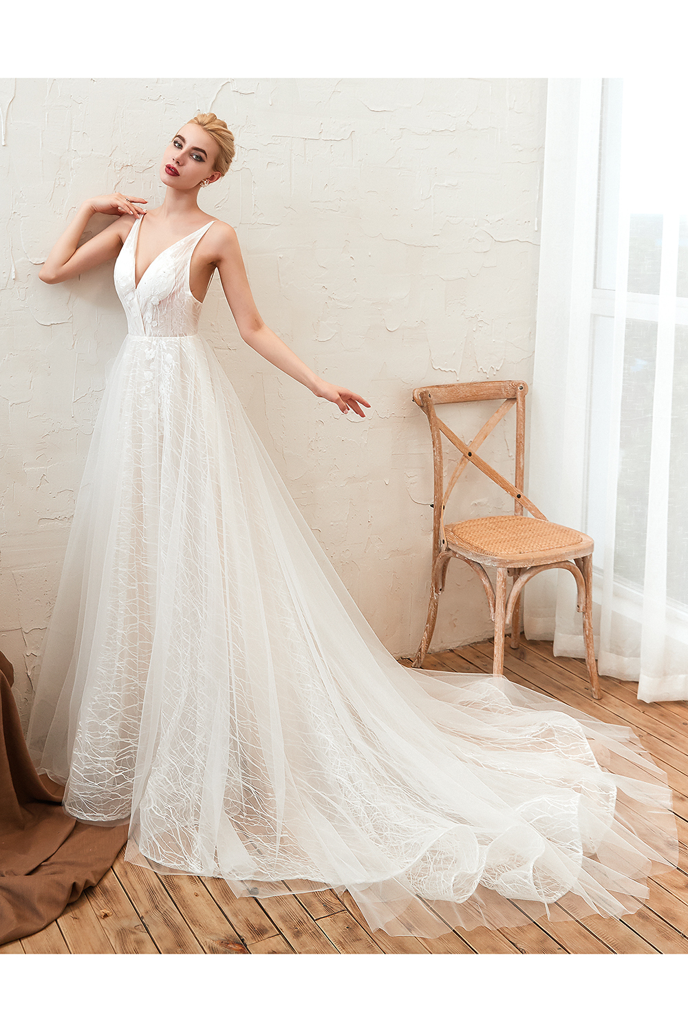 Classy A-Line Long V-neck Floor-length Lace Tulle Open Back Wedding Dress