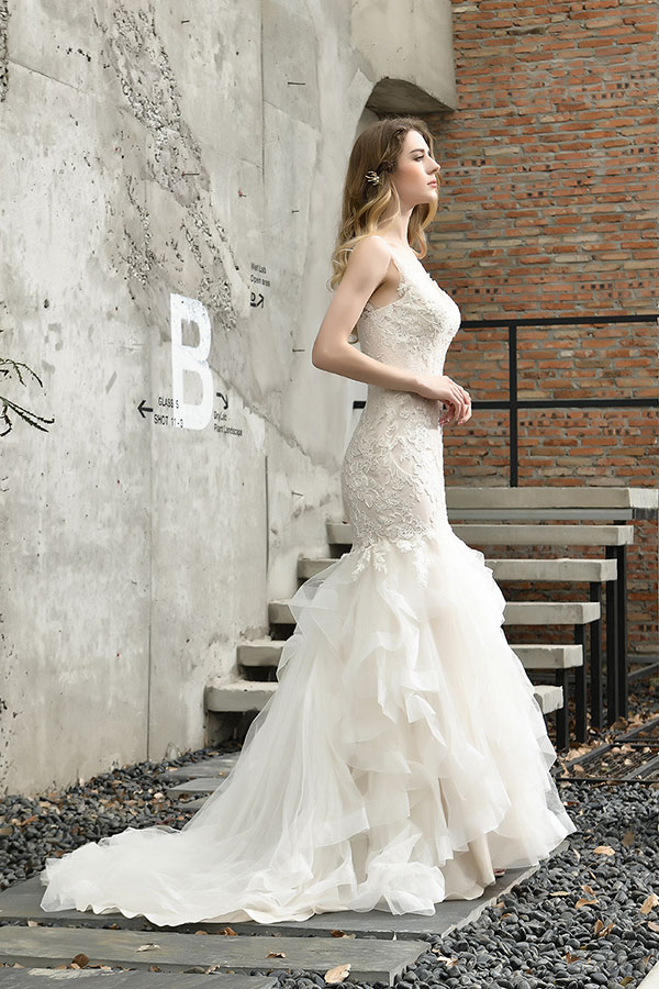 Gorgeous Long Sweetheart Appliques Lace Mermaid Wedding Dress