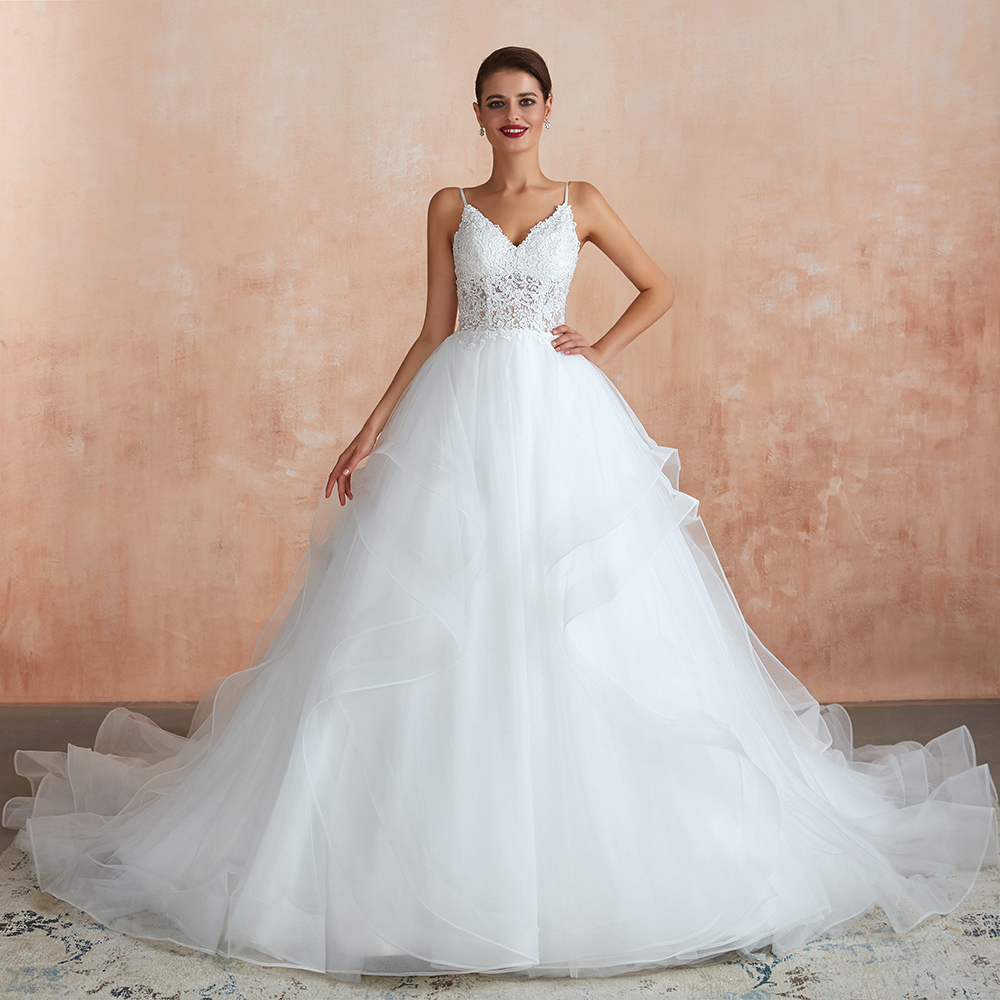 Long Sweetheart Appliques Lace Tulle A-line Wedding Dress