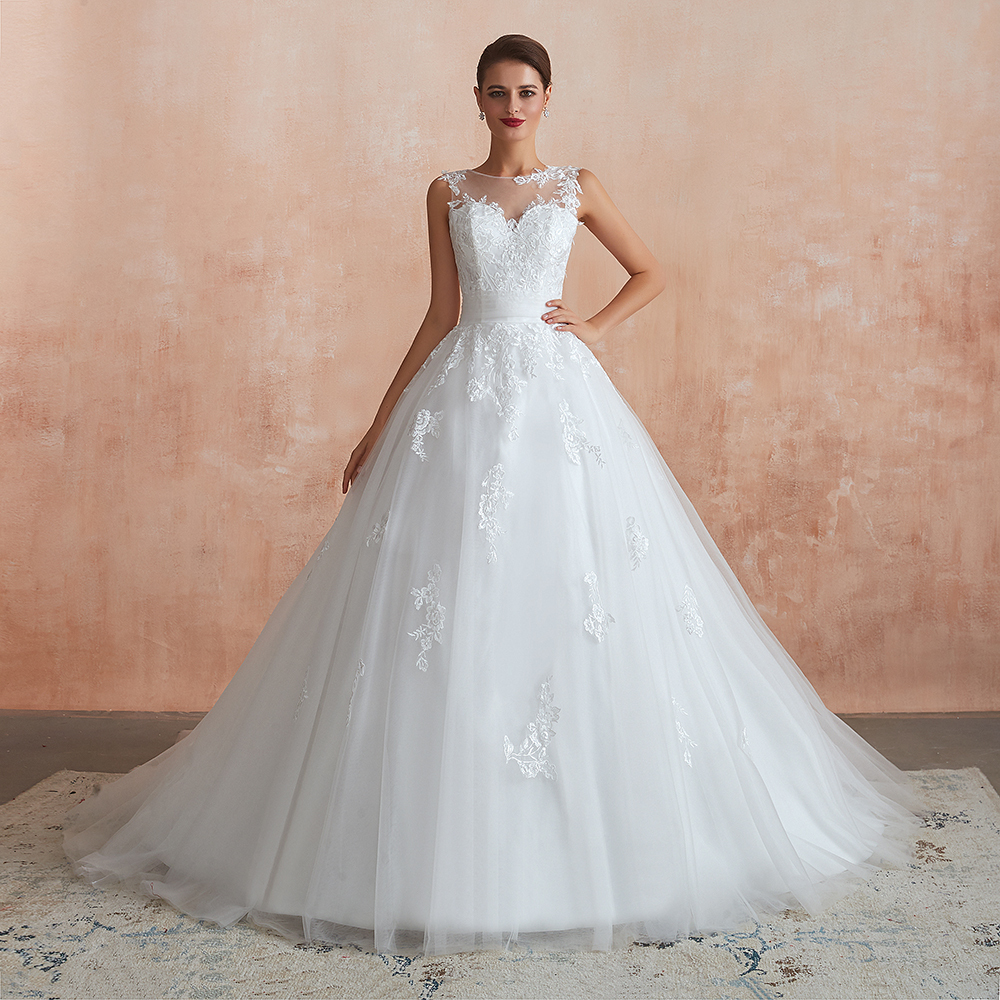 Long Ball Gown Appliques Lace Tulle Wedding Dress