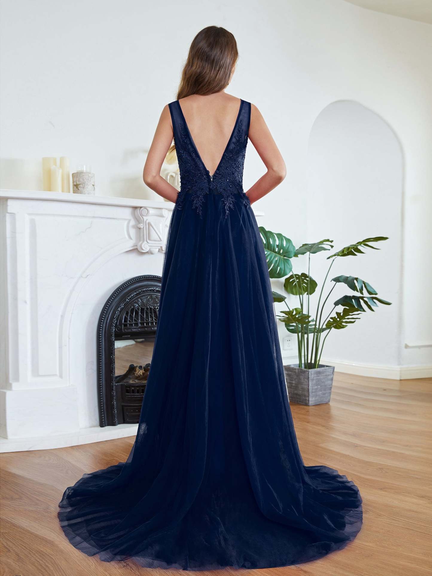 Long A-line Sleeveless Tulle Lace Appliques Formal Evening Dress